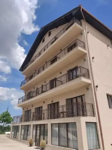 Apartamente 9 et 1