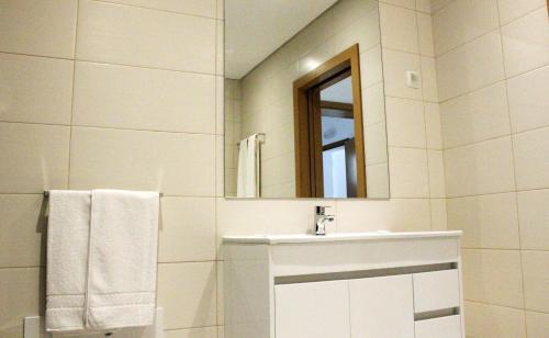 gallery_image_hidden_5