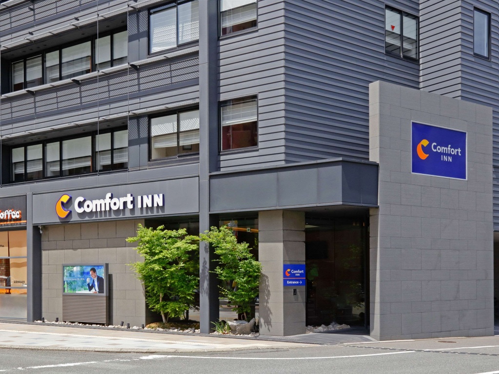 Отель Comfort Inn Fukuoka Tenjin в Фукуоке