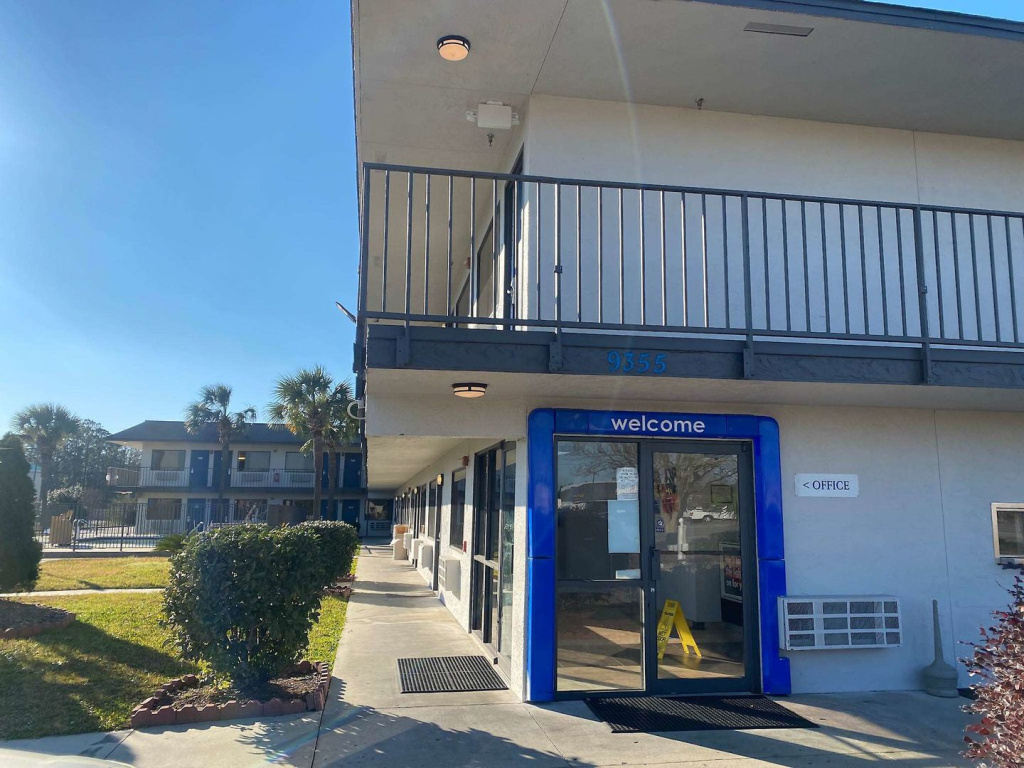 Motel 6 Gulfport, MS – Airport