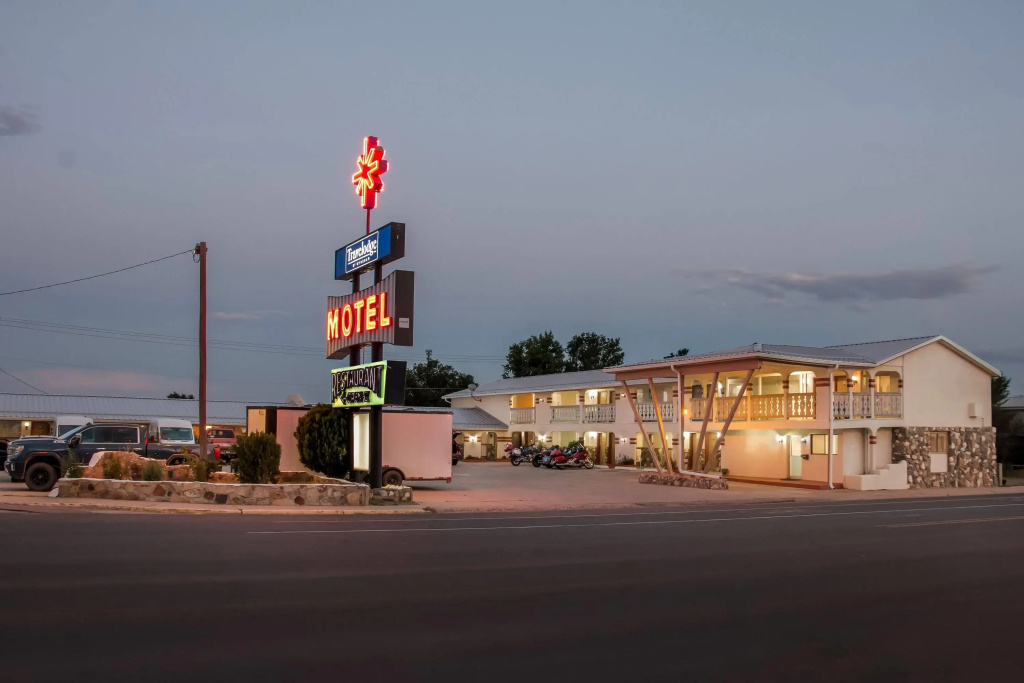 Travelodge by Wyndham Las Vegas NM