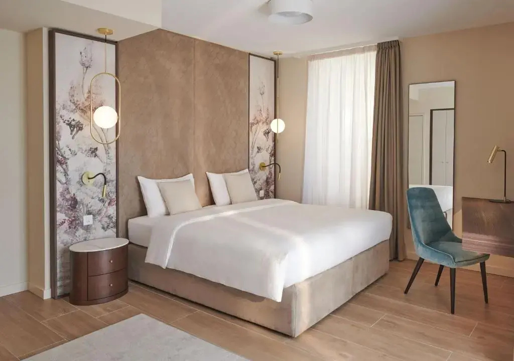 Premium Double room (full double bed)