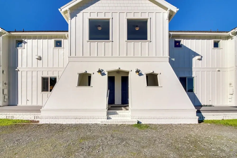 Scenic Bandon Vacation Rental w/ Beach Access!