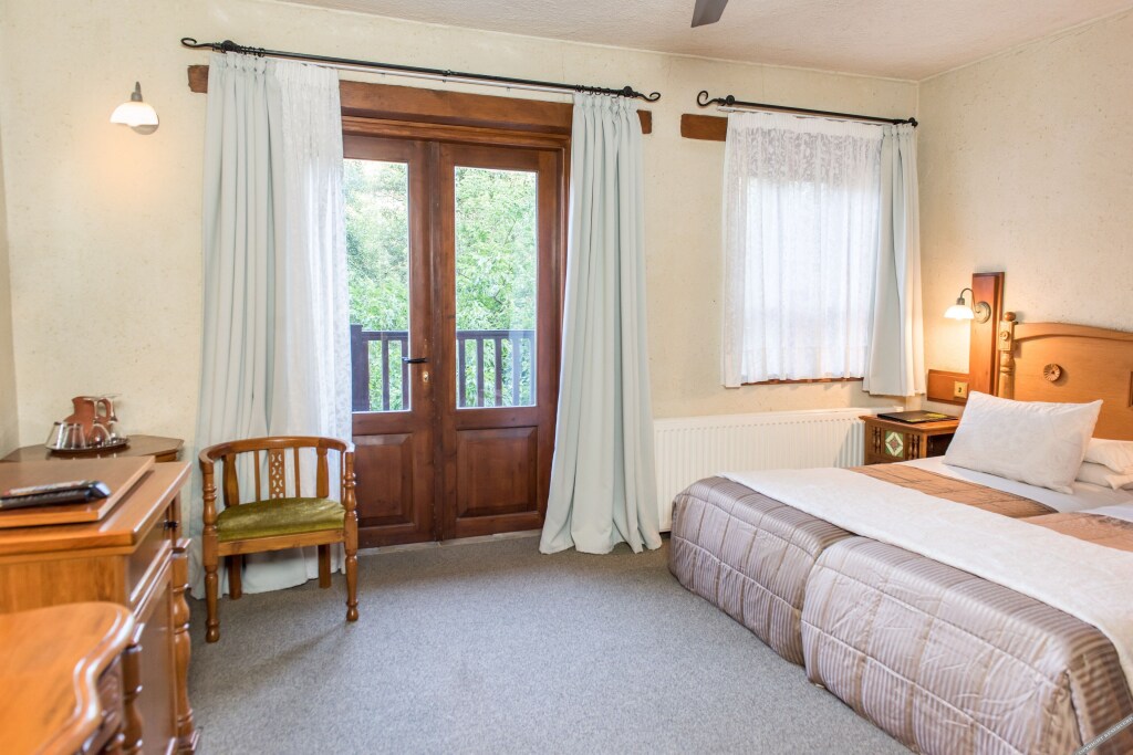 THE MILL HOTEL by null