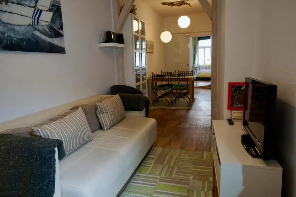 2 Bedrooms Apartment