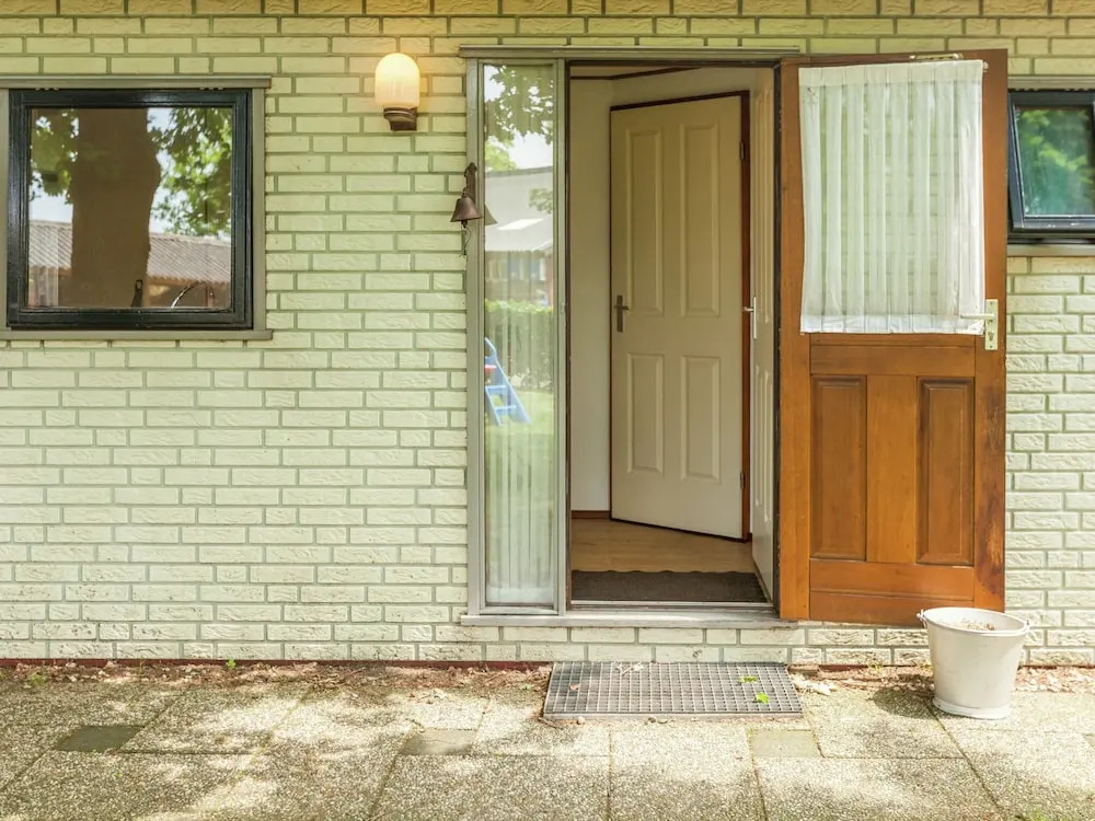 Quaint Chalet In Uden With Terrace