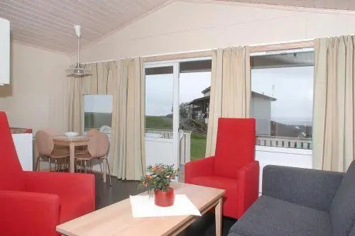 2 Bedrooms Cottage