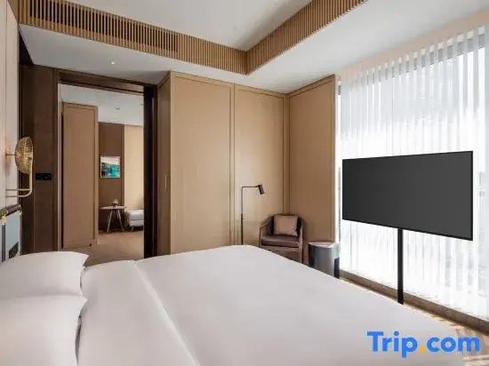 Premium Double room (full double bed)