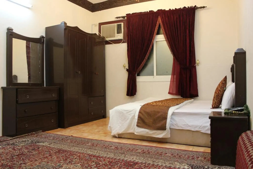 Al Eairy Furnished Apartments - Al Bahah 1 - фото 11