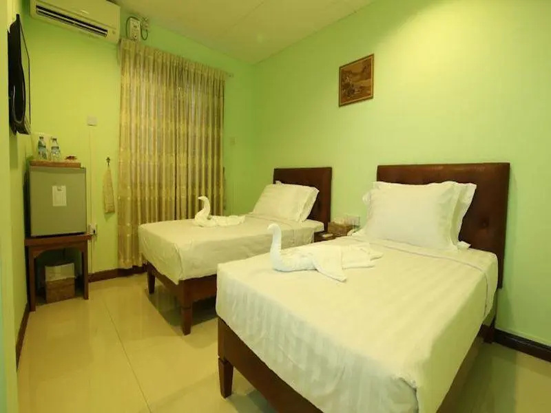 Standard Double room (twin beds)