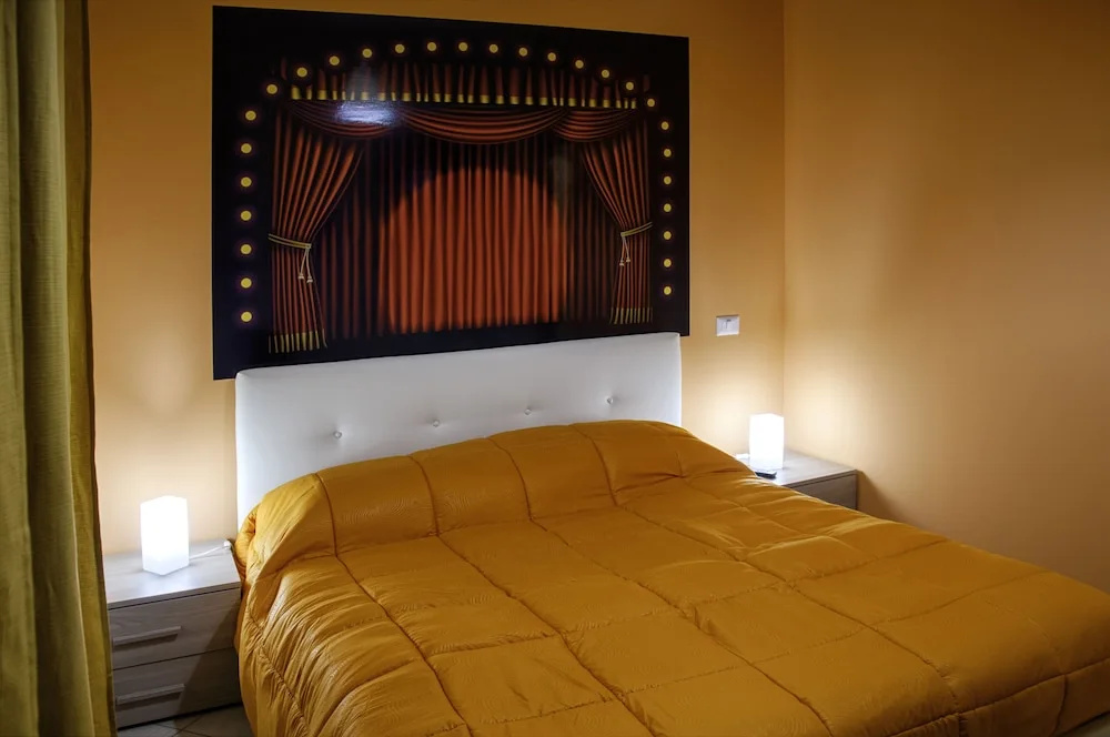 Standard Double room with balcony (full double bed)