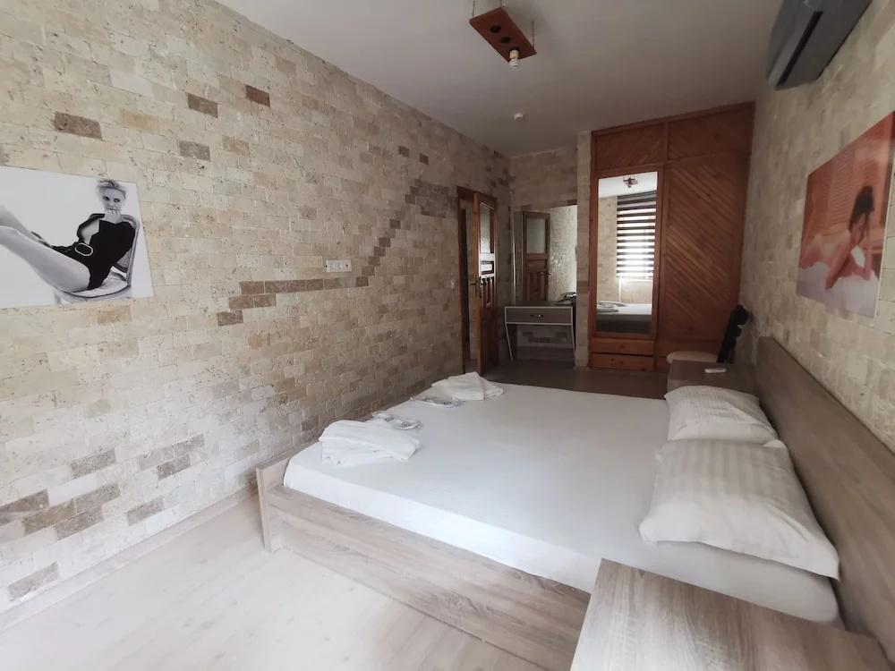 Deluxe Apartment with balcony
