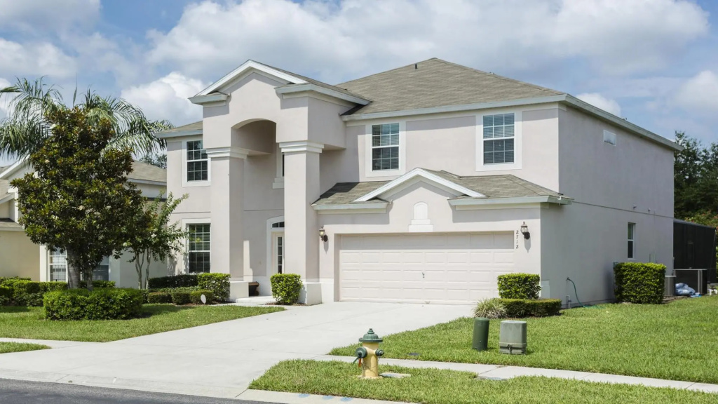 Spacious 6BR Villa With Pool SPA 3 Miles to Disney