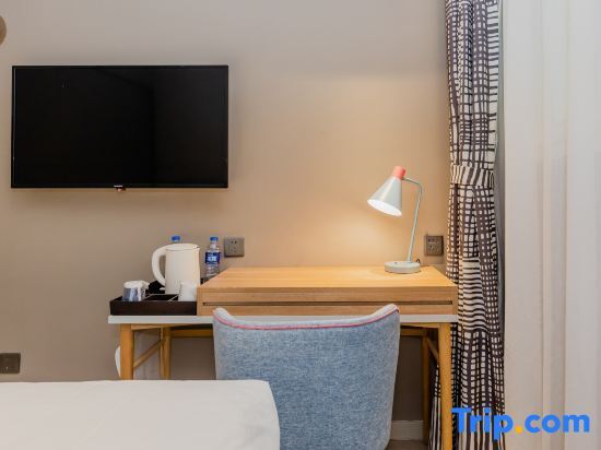 Двухместный номер Superior двуспальная кровать в Homeinn (Shanghai Pudong Sanlin Metro Station)