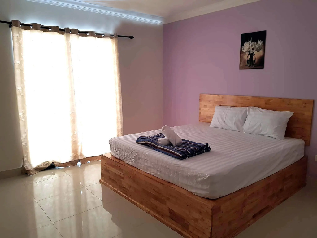 Standard Double room with balcony (full double bed)