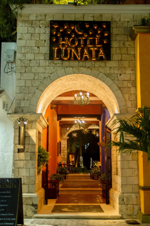 Hotel Lunata - Near Playa del Carmen Main Beach - Général