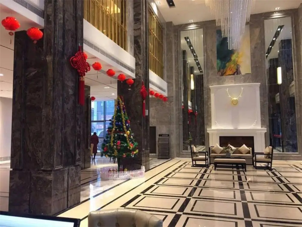 Lobby & Reception
