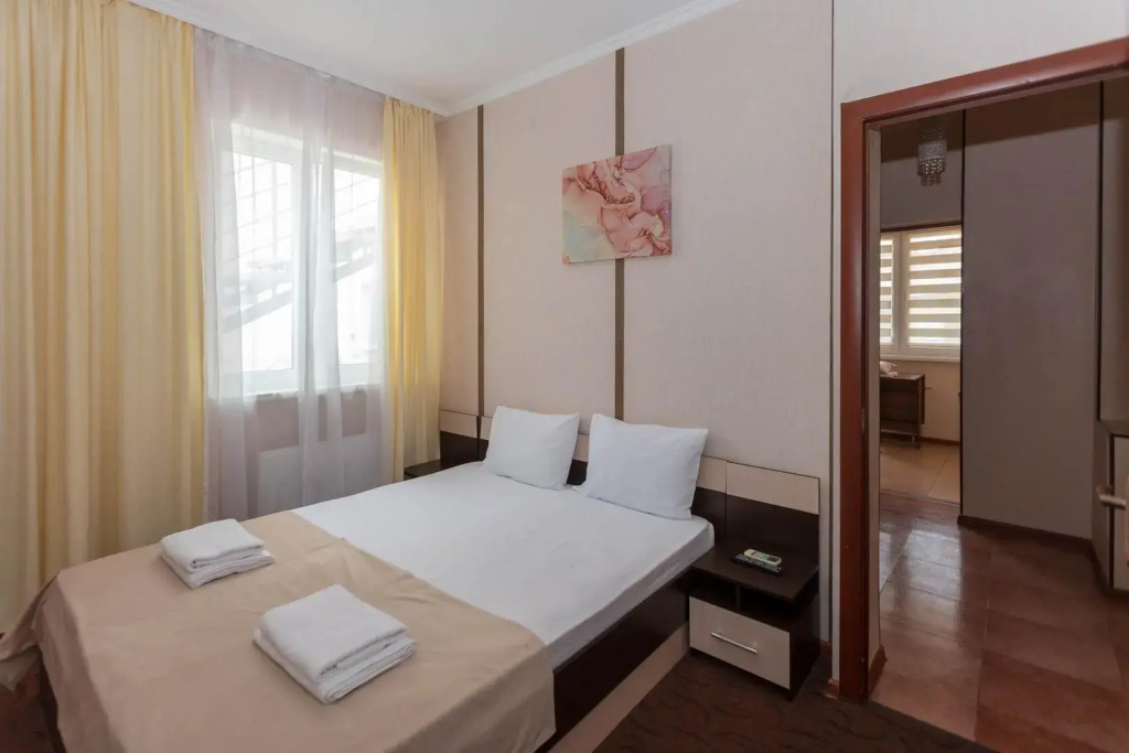 2 Bedrooms Apartment