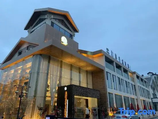 Yunmen East Art Homestay (Qingzhou Ancient City Tourism Scenic Area Branch)