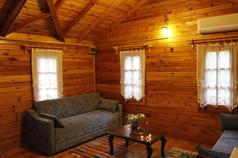 Deluxe Bungalow
