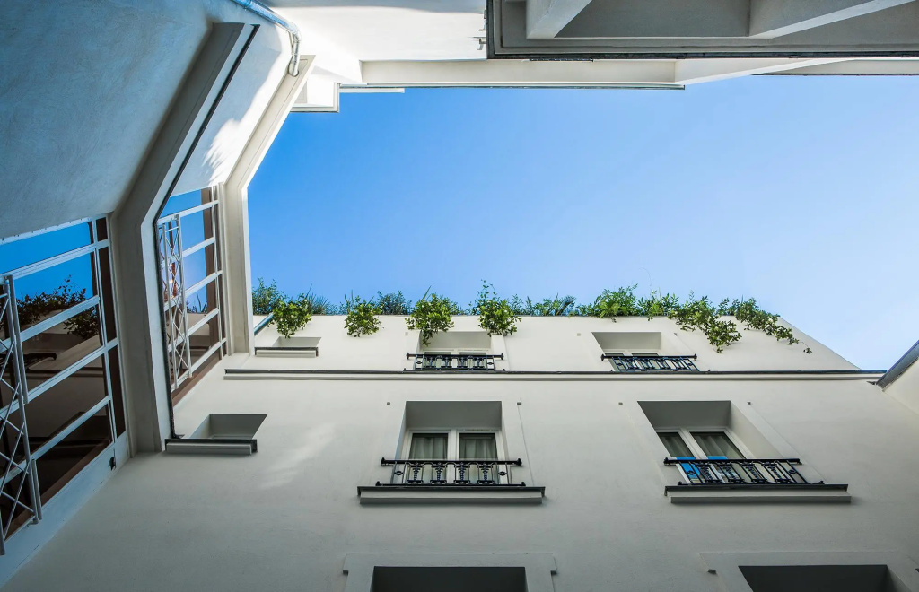 Hôtel du Rond-Point des Champs-Élysées 29