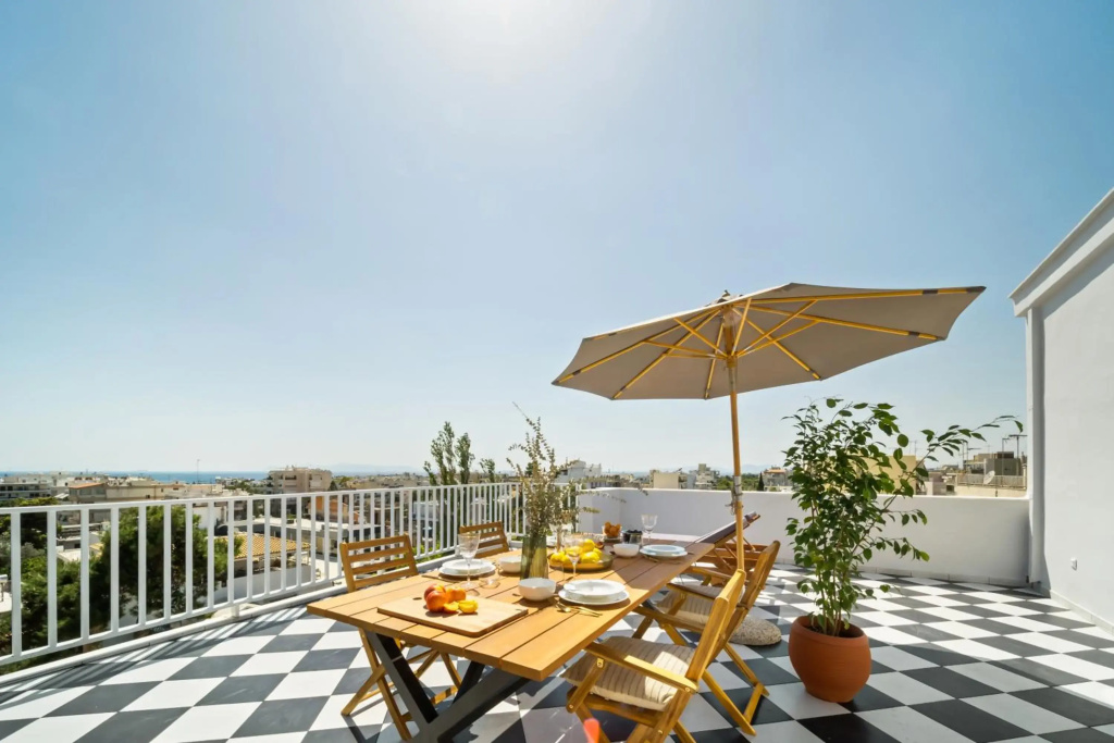 Luxurious Apartment with Big Sea View Terrace - Central Location