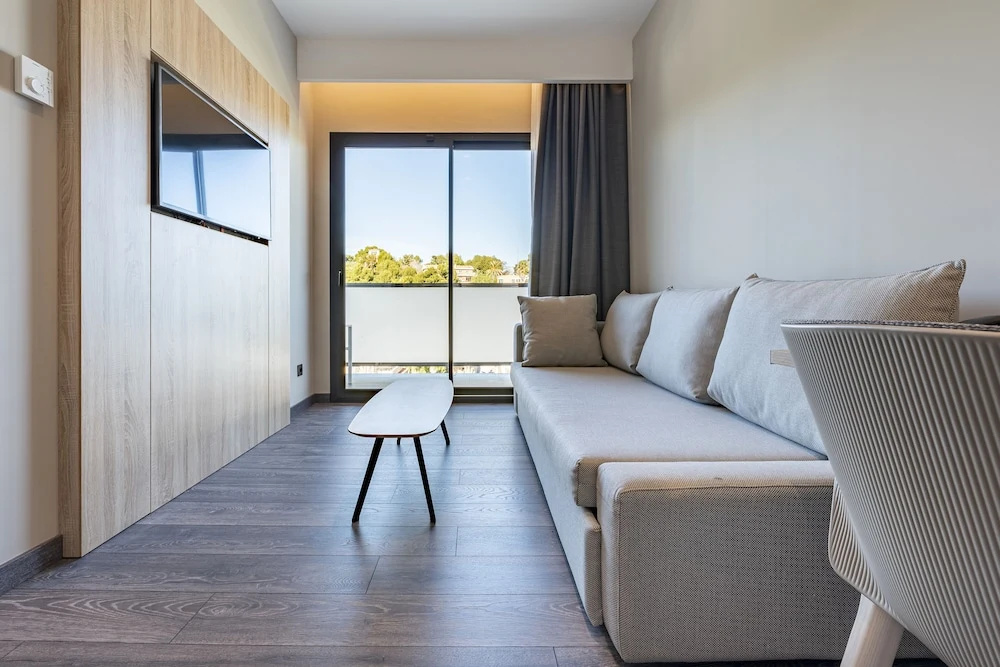 Standard Family room with city view