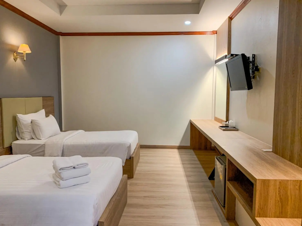 Deluxe Double room (twin beds)