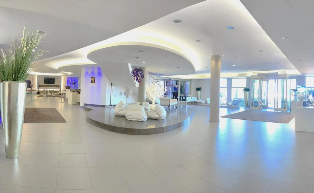 Yes Hotel Touring & SPA - Général