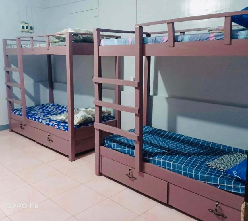 Honeycomb Tourist Inn