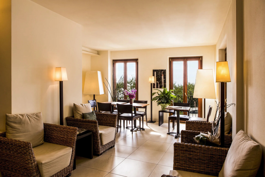 Hotel photo 18