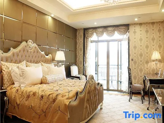 Royal Suite
