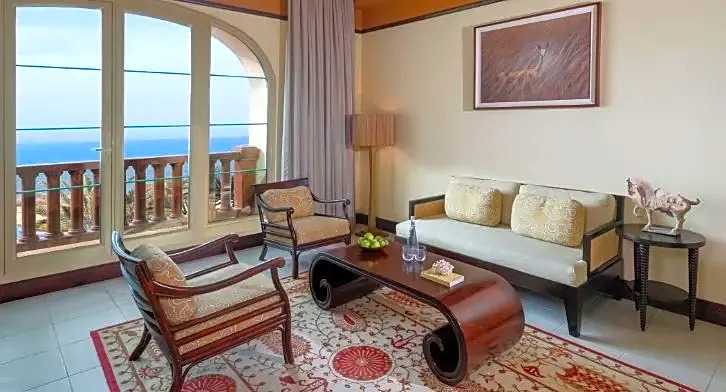 Anantara Desert Islands Resort & Spa