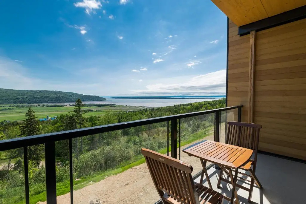Balcony & Terrace