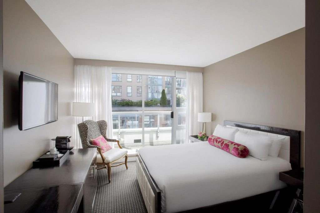 OPUS Vancouver by null