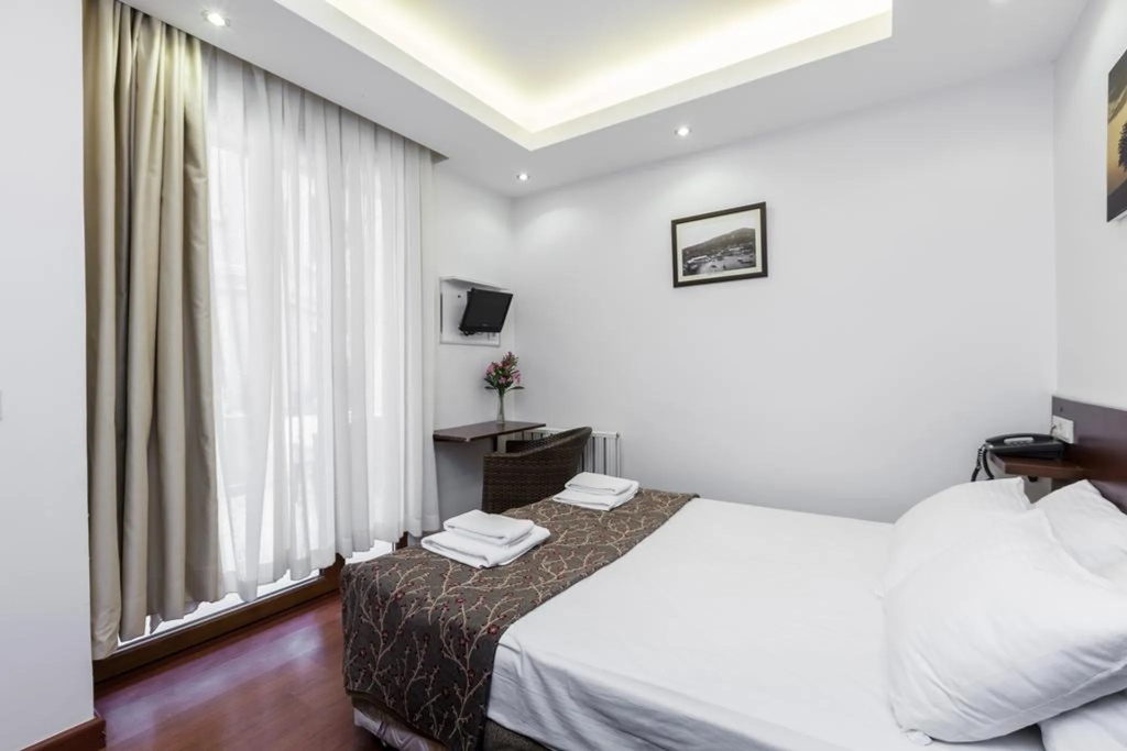 Отель Büyükada Comfort Hotel в Адаларе