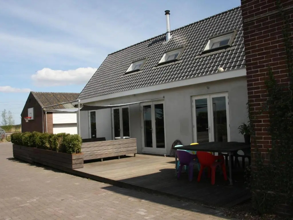 Loft, Private House with wifi and free parking for 1 car