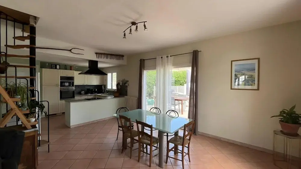Afficher la photo 7 — Villa in St Denis With Pool & Pyrenees View