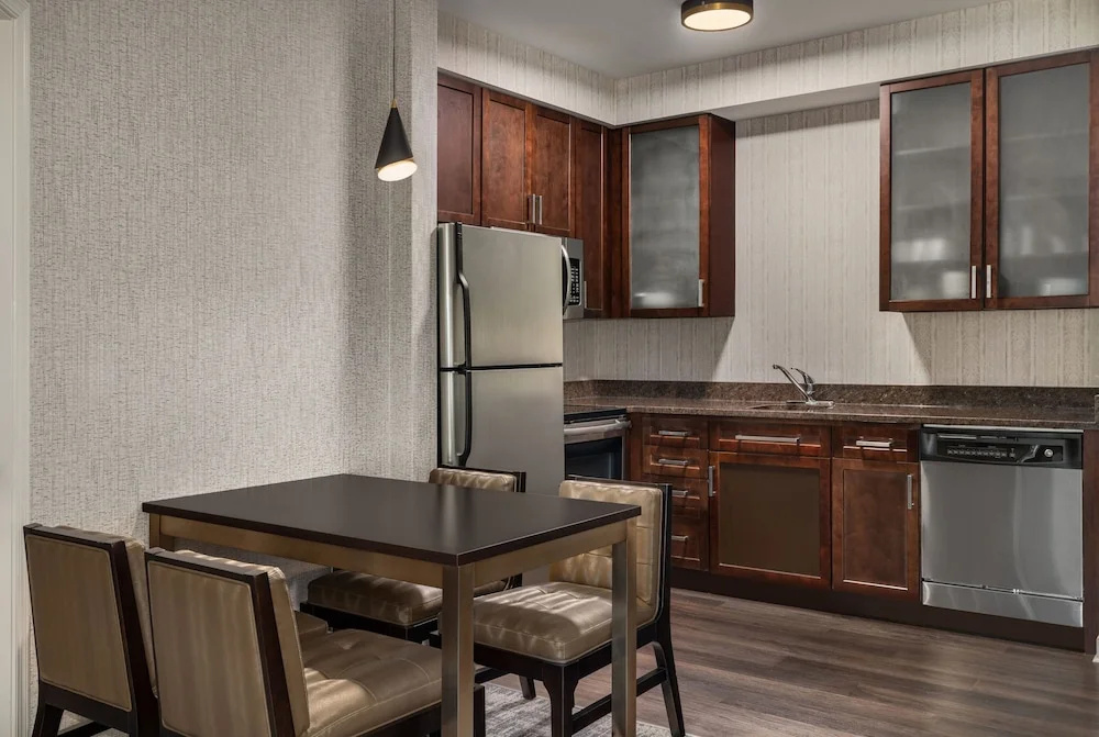 2 Bedrooms Suite