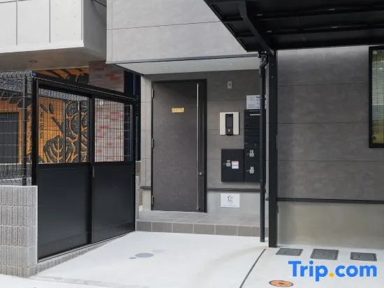 Renovated Condo 101｜7 min to Hakata｜10-min walk to Tenjin｜15 min to FUK｜8-min from station