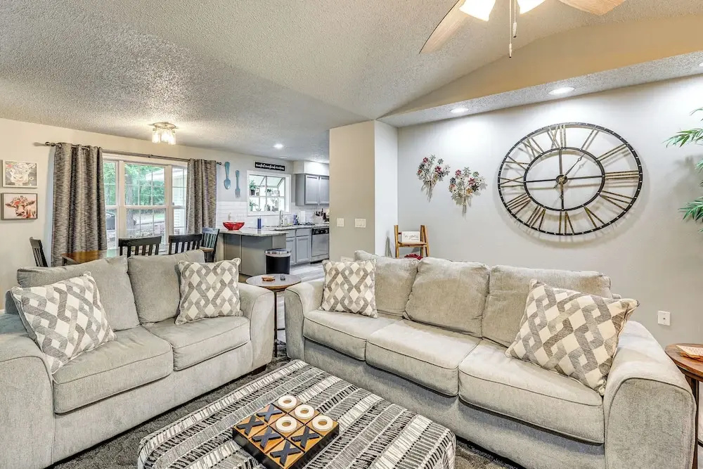 'the Wildwood House' in Hot Springs Village!
