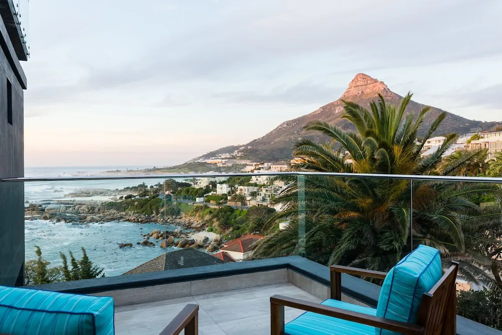 Premier Suite with balcony and with sea view
