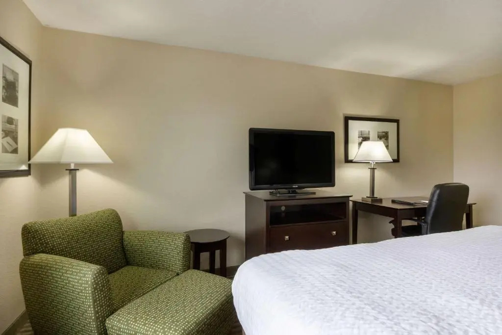 Spark by Hilton Cleveland Beachwood - Chambres