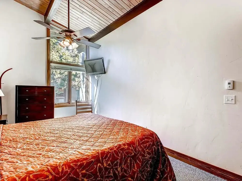 Aspenwood L17 - 2 Bedrooms Condo