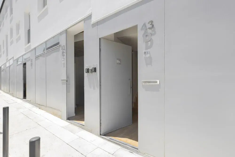 Lisbon Oriente Suites by Olala Homes