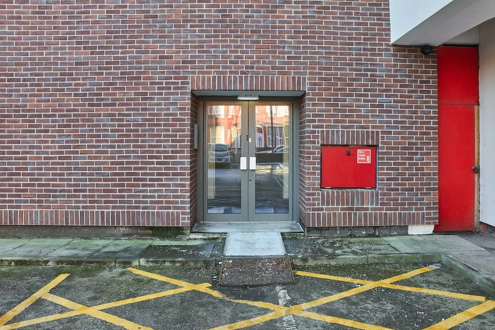 Host Stay Mariposa Waterloo