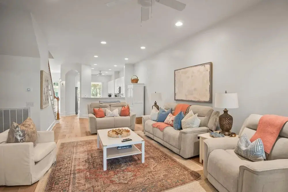 Spacious 7 Bedroom 5.5 Bath on Ocean Creek Golf Course!