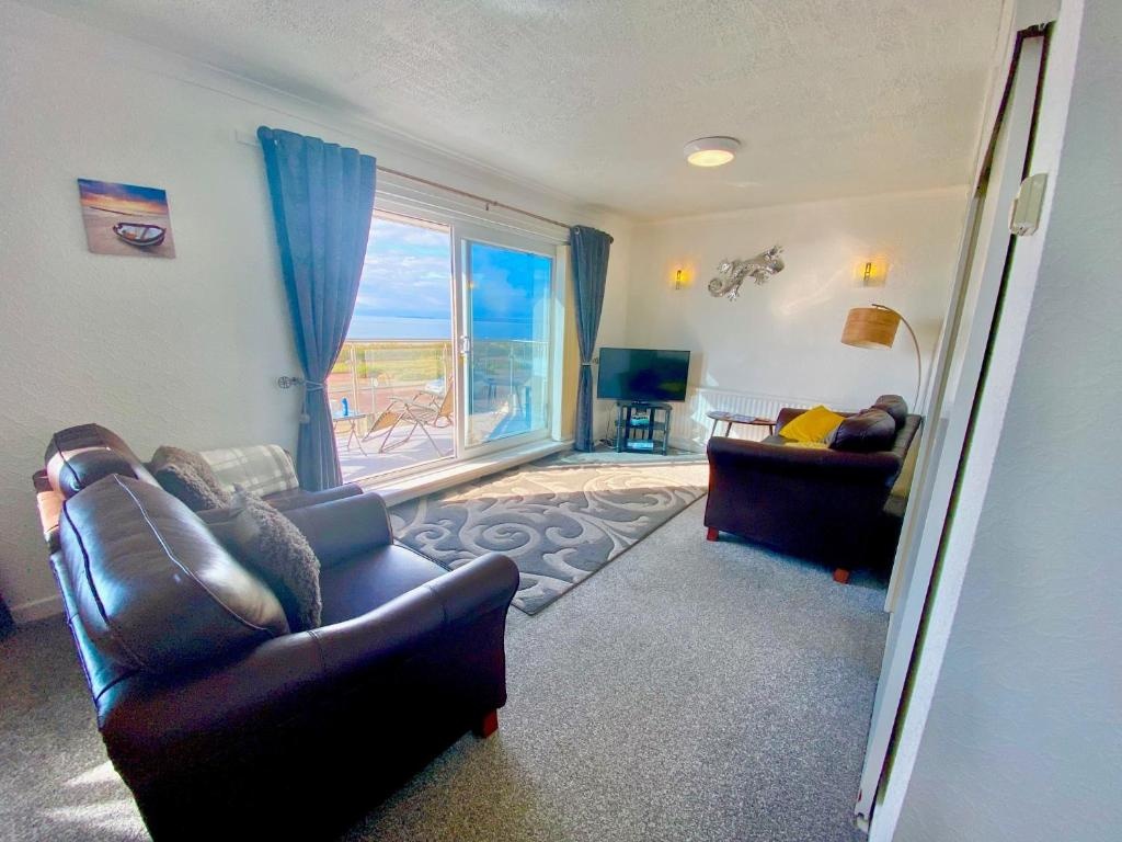 10m From The Beach