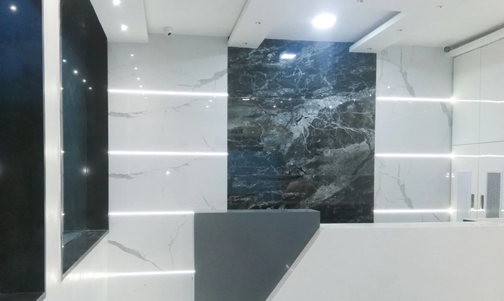 Lobby & Reception