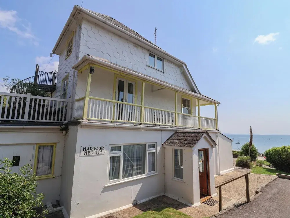 3 Harbour Heights
